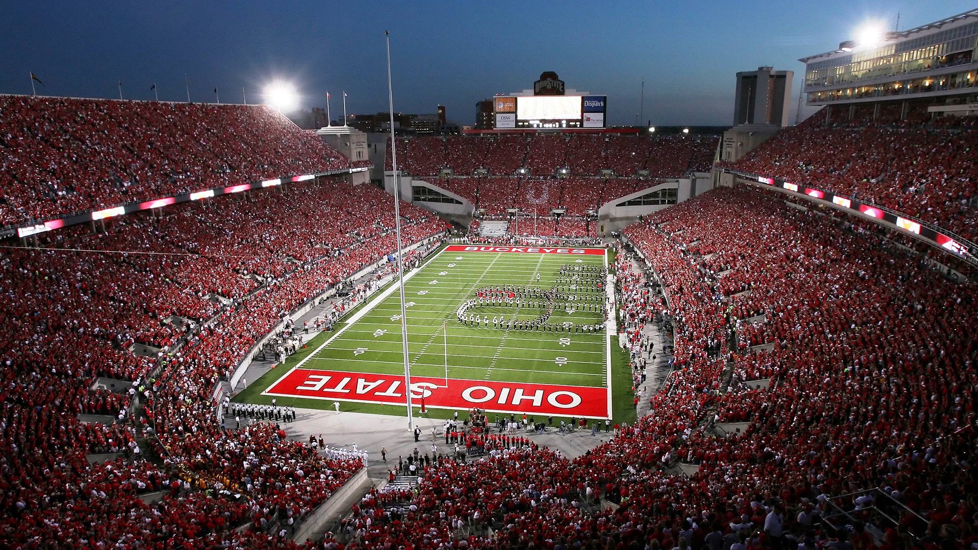 开云体育APP下载-_极地冰泳：感受极寒的极限运动_，极地冰层