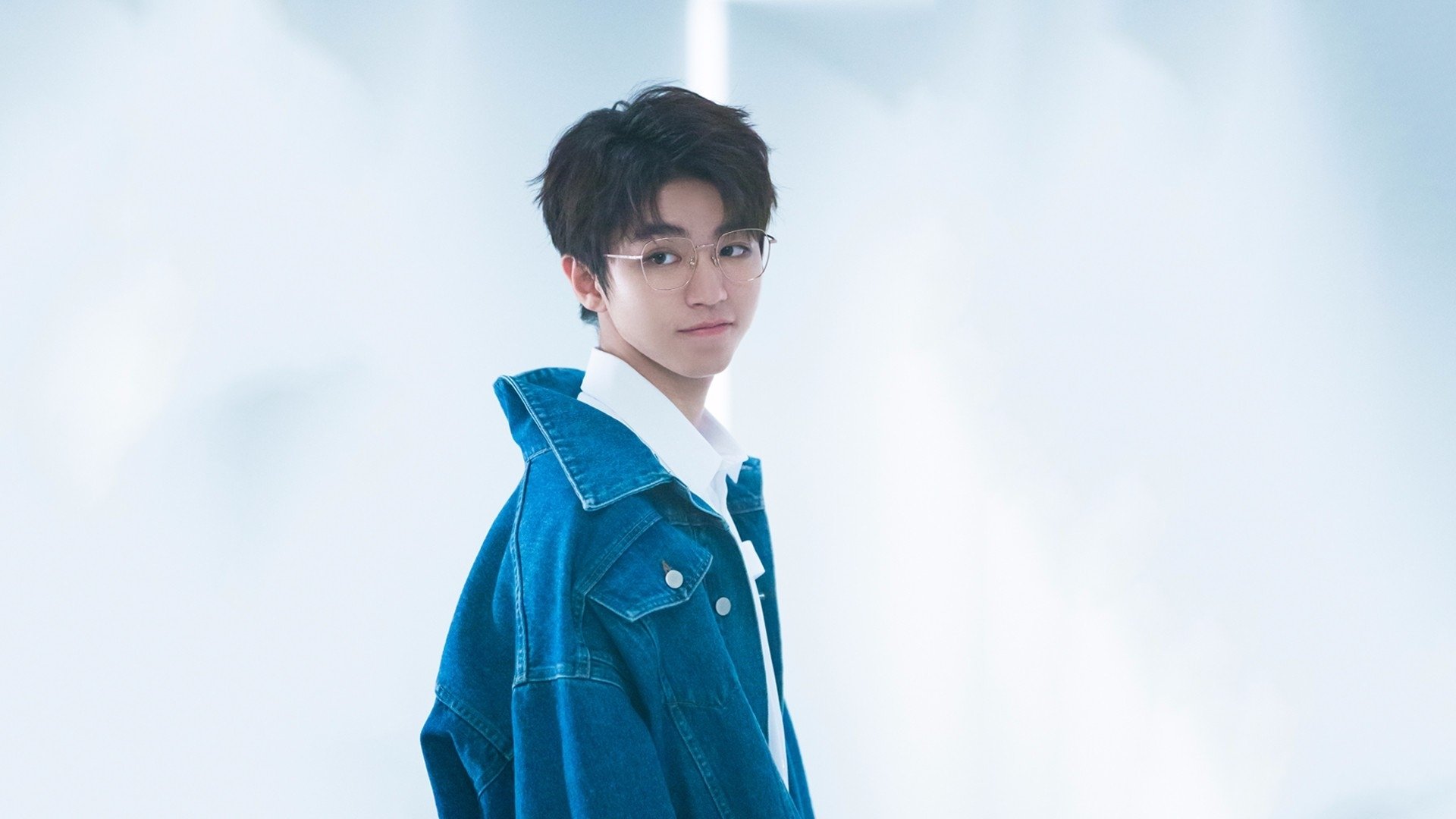 _极地冰泳:感受极寒的极限运动_,极地冰层