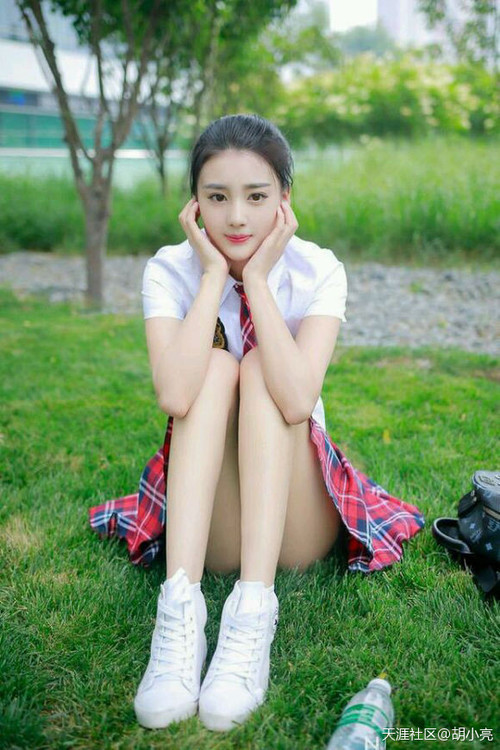 “英超赛场:倒数第二轮比赛惊心动魄”,英超倒数第三有附加赛