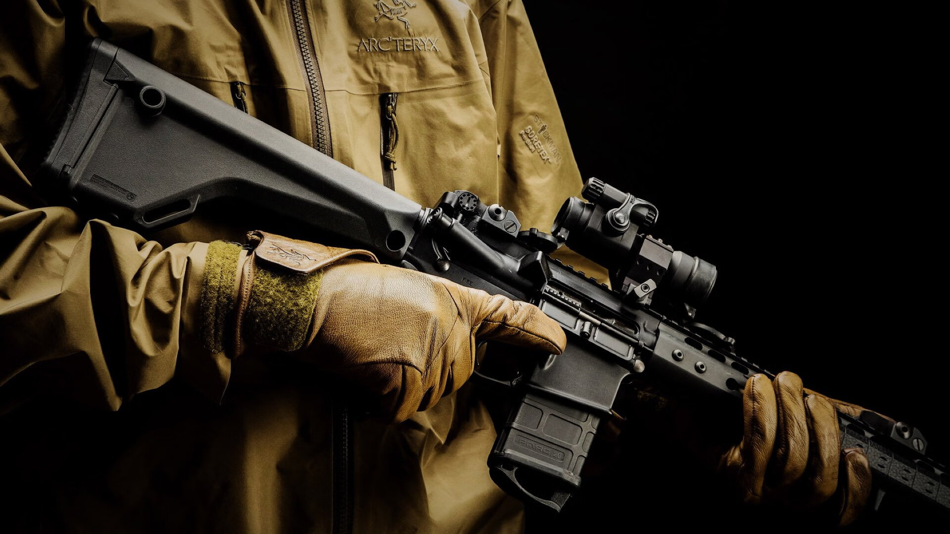 扎马莱克球迷支持力度加大,主场气氛火爆,扎克莱罗