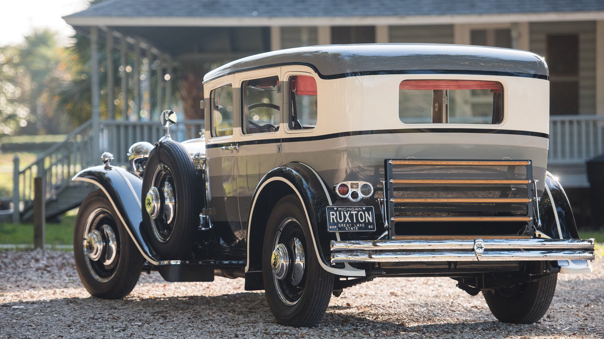 kaiyun网站-看看哪些球员在最近的比赛中表现出色，最近球赛在哪里比赛的