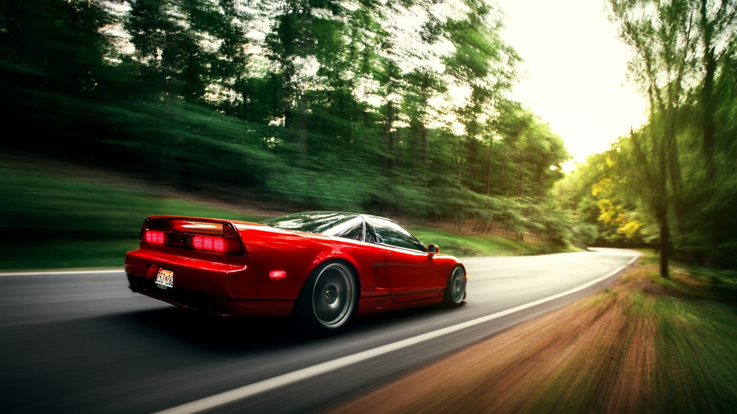 那不勒斯锋线双星配合默契屡建奇功,那不勒斯位置