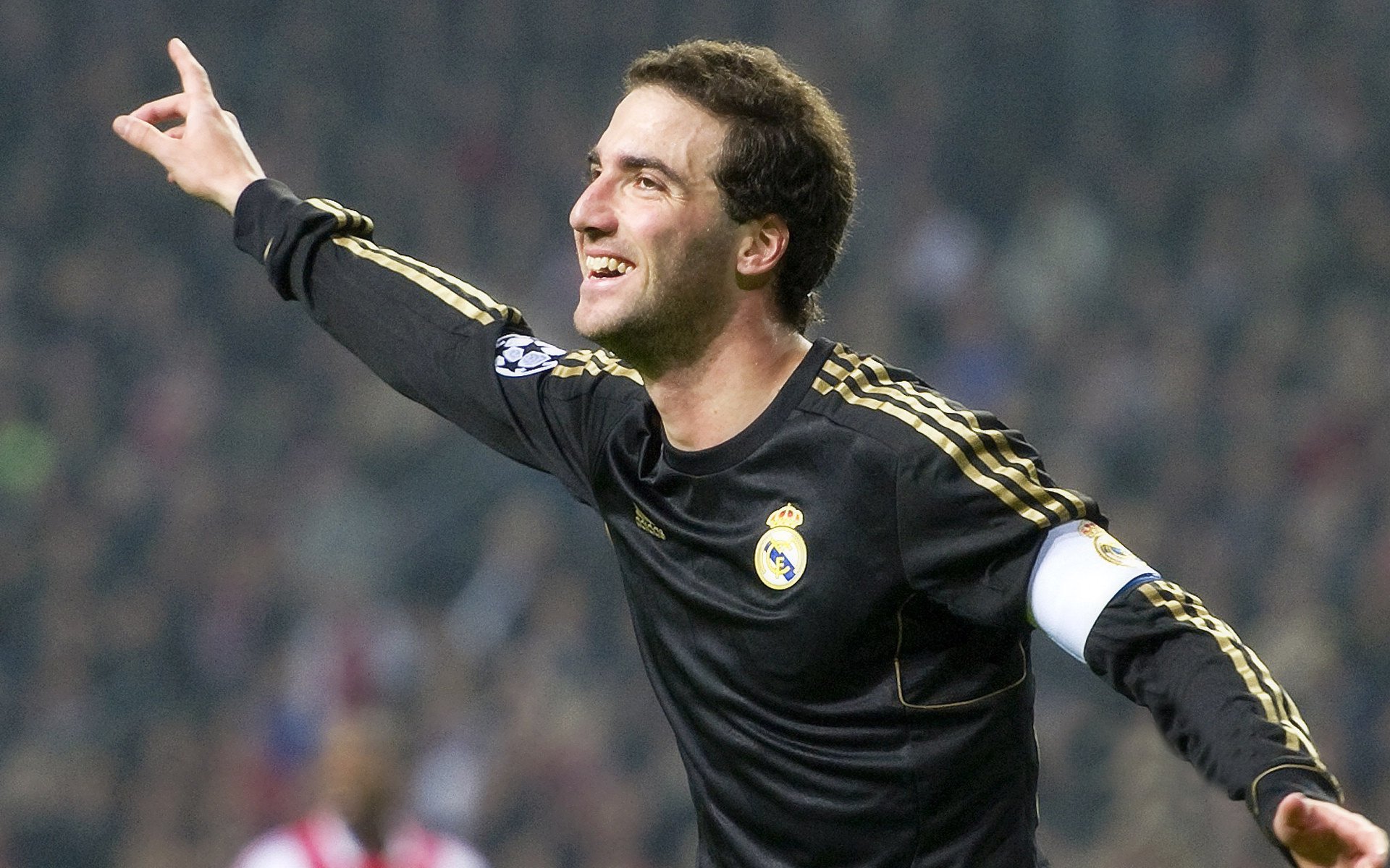 kaiyun体育综合-“华金·托比利亚的防守技术与进攻意识，推动阿根廷美洲狮队走向世界强队”